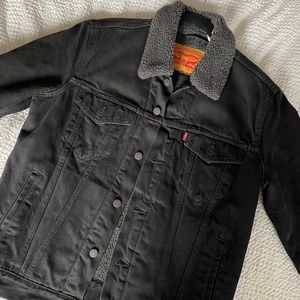 Black shearling vintage Levi’s denim jacket